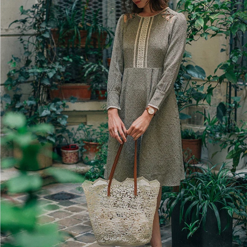 Elegant Gray Long-Sleeve Dress